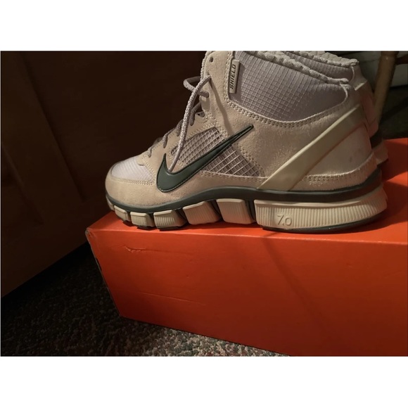Nike Free Shield 7.0 Trainer